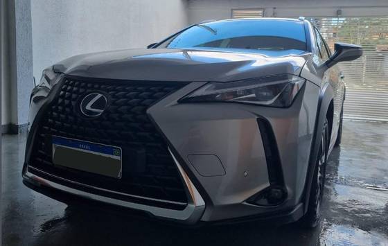 LEXUS UX 250h 2.0 VVT-I HYBRID DYNAMIC CVT LEXUS UX 250h 2.0 VVT-I HYBRID DYNAMIC CVT